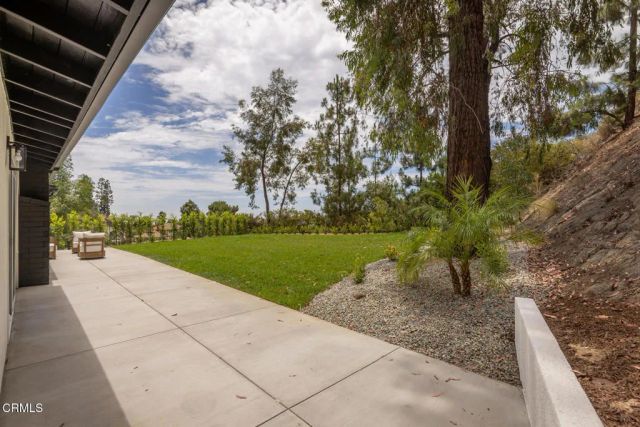 3737 San Augustine Drive, Glendale, CA 91206