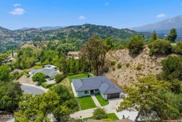 3737 San Augustine Drive, Glendale, CA 91206