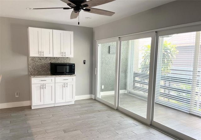 5328 NE 6th Avenue 13H, Fort Lauderdale, FL 33334