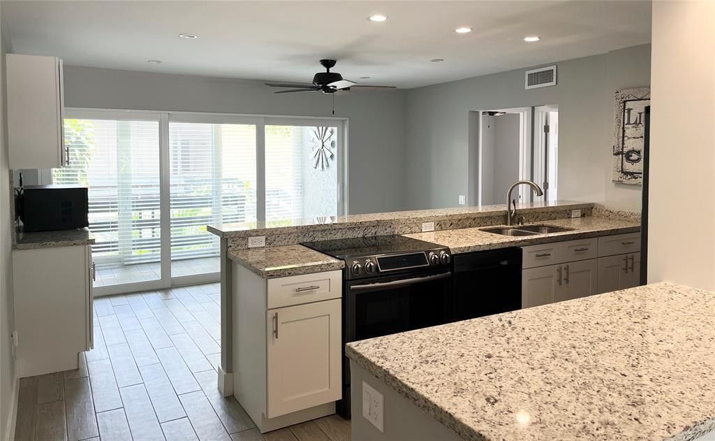 5328 NE 6th Avenue 13H, Fort Lauderdale, FL 33334