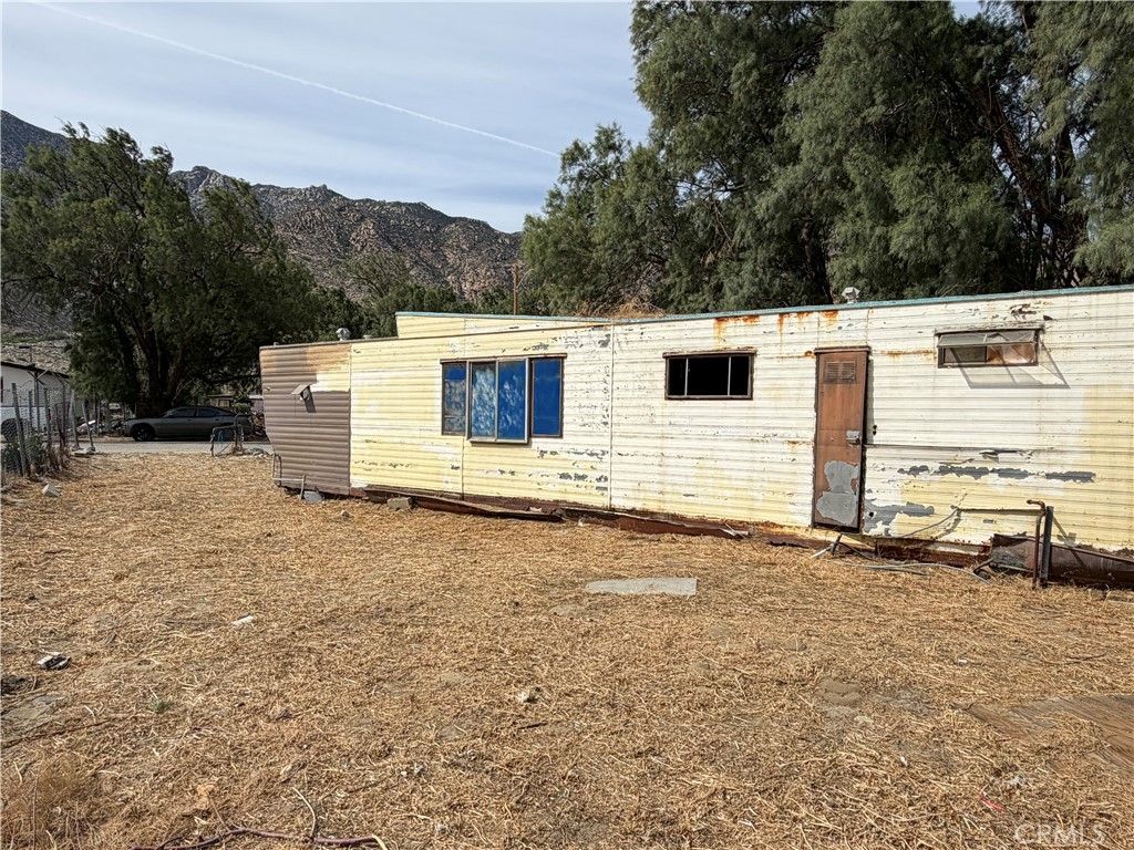 Image 9 of property listing at 52160 Date, Cabazon, CA 92230