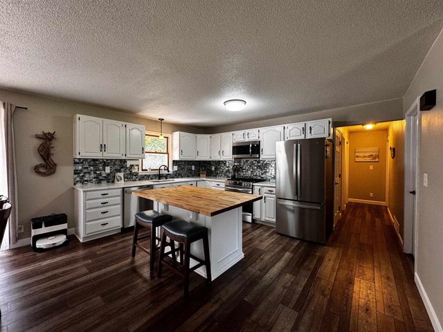 4197 6th Lane, Wisconsin Dells, WI 53965