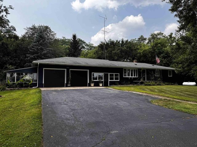 4197 6th Lane, Wisconsin Dells, WI 53965