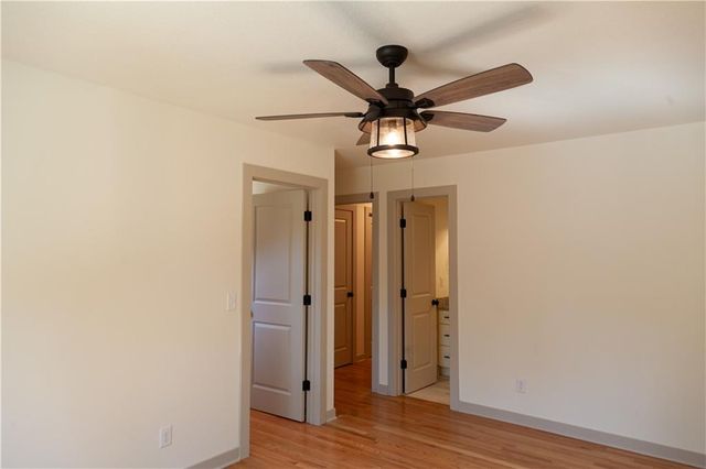 1336 S Pope Avenue, Independence, MO 64055