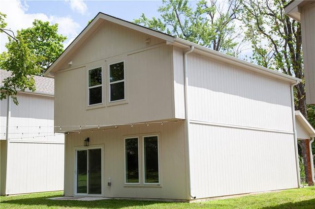 1336 S Pope Avenue, Independence, MO 64055