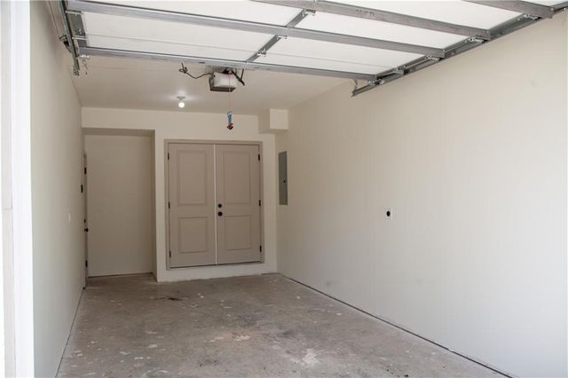 1336 S Pope Avenue, Independence, MO 64055