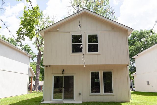 1336 S Pope Avenue, Independence, MO 64055
