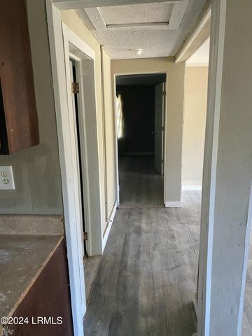 1237 Railroad Avenue, Allendale, SC 29810