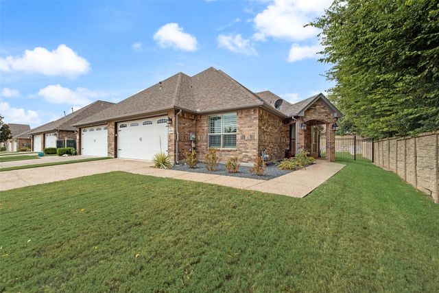4900 Dacy Lane, Fort Worth, TX 76116