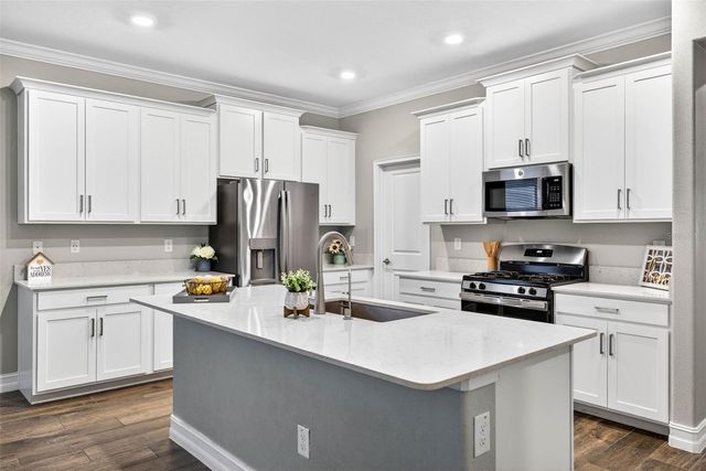 19462 FOREST GARDEN COURT, Brooksville, FL 34601
