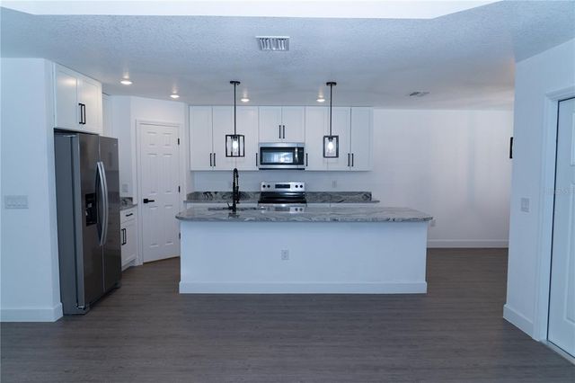 718 E 7TH STREET, Sanford, FL 32771