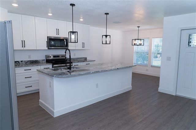 718 E 7TH STREET, Sanford, FL 32771