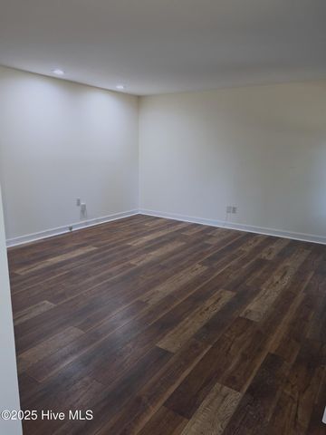 44 Village Green Circle, Southern Pines, NC 28387