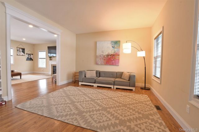 5 Dogwood Lane, East Moriches, NY 11940