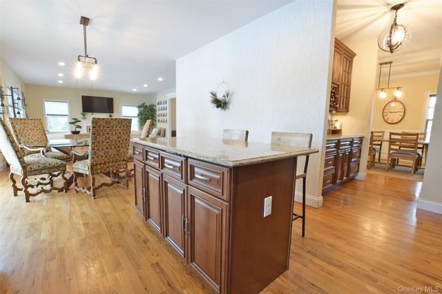 5 Dogwood Lane, East Moriches, NY 11940