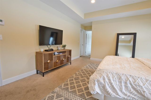 5 Dogwood Lane, East Moriches, NY 11940