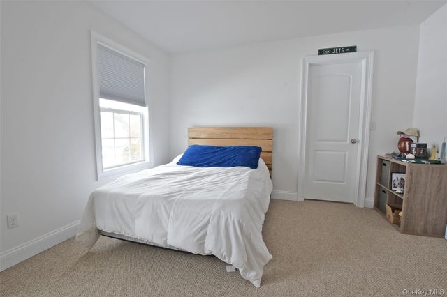 5 Dogwood Lane, East Moriches, NY 11940