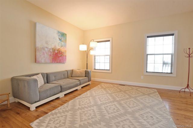 5 Dogwood Lane, East Moriches, NY 11940