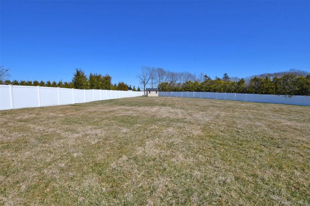 5 Dogwood Lane, East Moriches, NY 11940