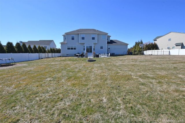 5 Dogwood Lane, East Moriches, NY 11940