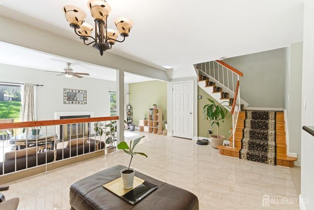 103 Timber Oaks Road, Edison, NJ 08820