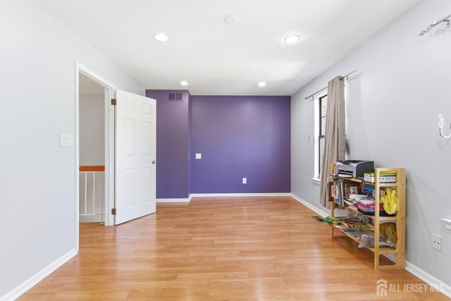 103 Timber Oaks Road, Edison, NJ 08820