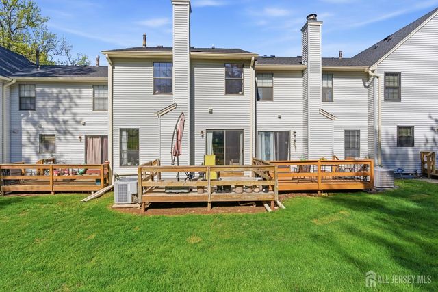 103 Timber Oaks Road, Edison, NJ 08820