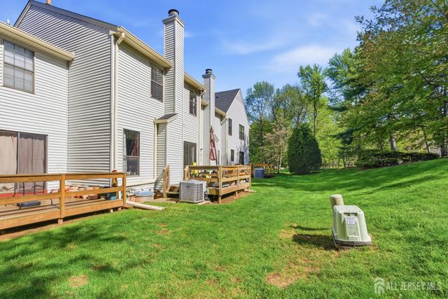 103 Timber Oaks Road, Edison, NJ 08820