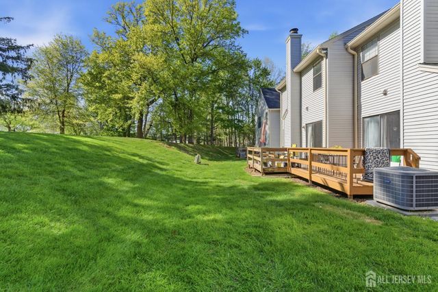 103 Timber Oaks Road, Edison, NJ 08820