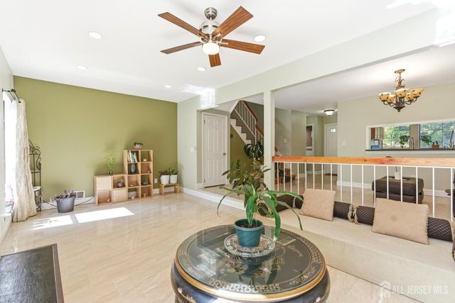 103 Timber Oaks Road, Edison, NJ 08820