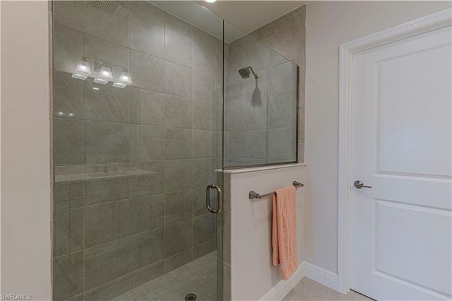 2561 Seychelles DR # 304, Naples, FL 34112