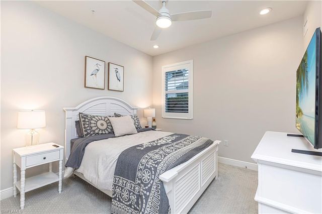 2561 Seychelles DR # 304, Naples, FL 34112