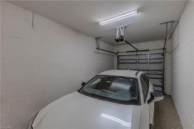 2561 Seychelles DR # 304, Naples, FL 34112