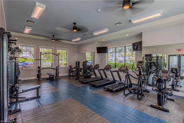 2561 Seychelles DR # 304, Naples, FL 34112