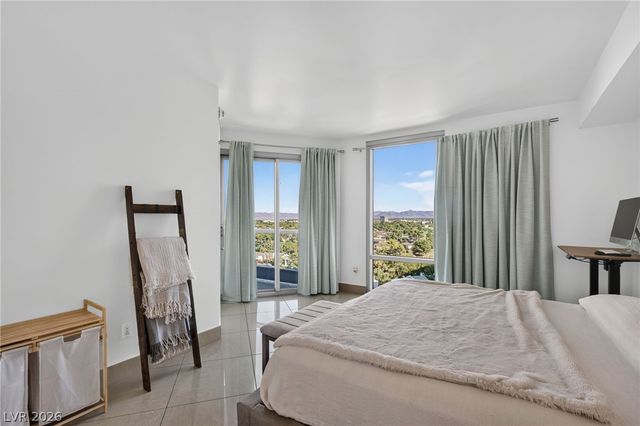 322 Karen Avenue 1106, Las Vegas, NV 89109