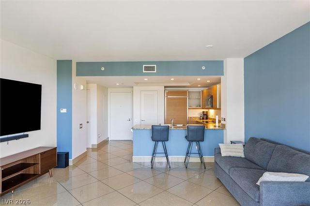 322 Karen Avenue 1106, Las Vegas, NV 89109