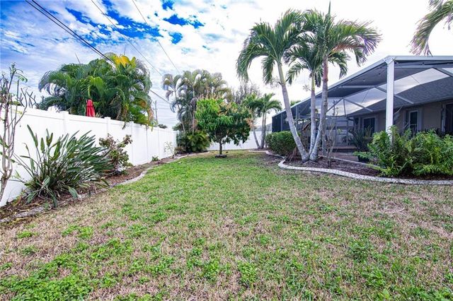 723 SE 9th AVE, Cape Coral, FL 33990