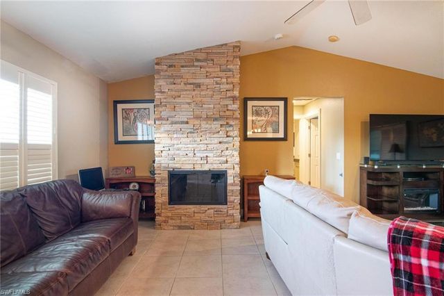 723 SE 9th AVE, Cape Coral, FL 33990