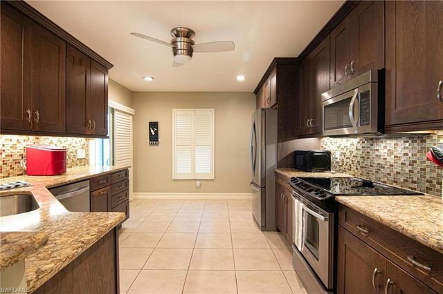 723 SE 9th AVE, Cape Coral, FL 33990