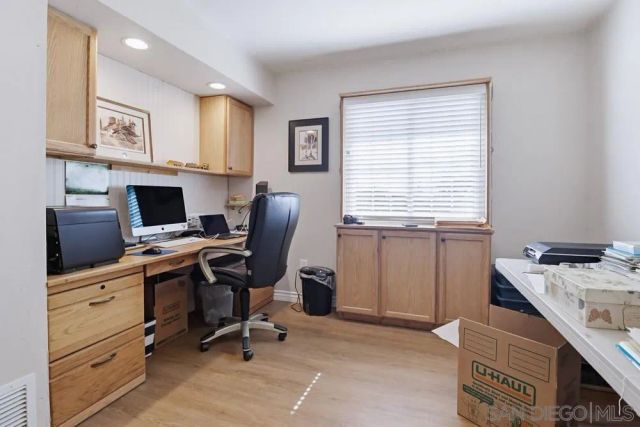 1570 Villa Crest Dr, El Cajon, CA 92021