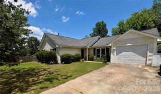 64 Mount Carmel Drive, Asheville, NC 28806