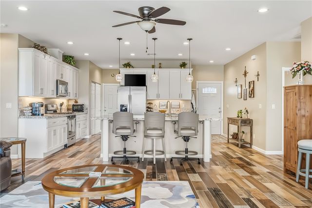 5801 S Desert Lakes Drive, Fort Mohave, AZ 86426