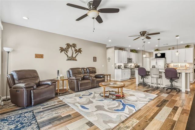 5801 S Desert Lakes Drive, Fort Mohave, AZ 86426