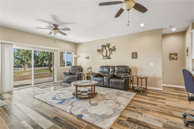 5801 S Desert Lakes Drive, Fort Mohave, AZ 86426