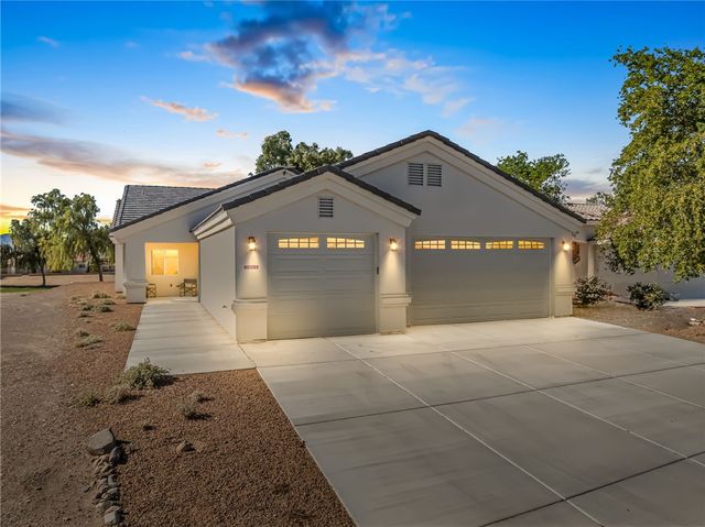 5801 S Desert Lakes Drive, Fort Mohave, AZ 86426