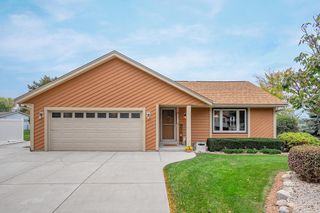 2051 E Poplar AVENUE, Oak Creek, WI 53154