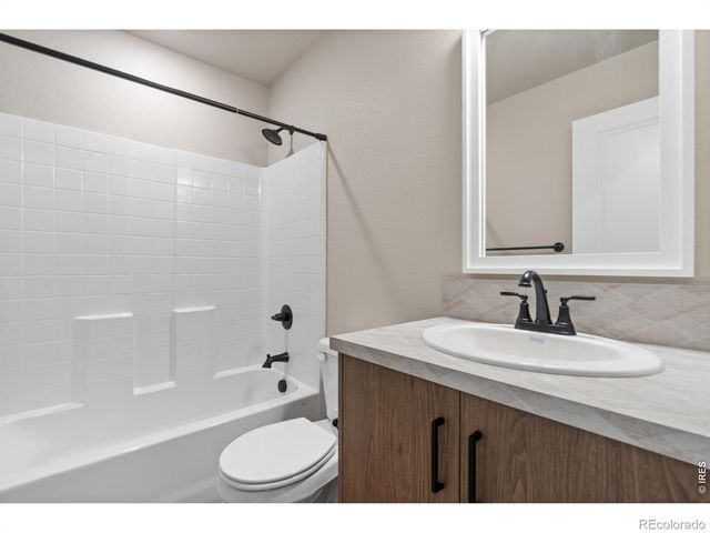 1044 Buck Valley Drive, Berthoud, CO 80513