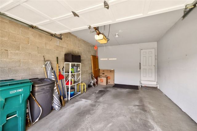 35 Sleepy Hollow, Chili, NY 14624