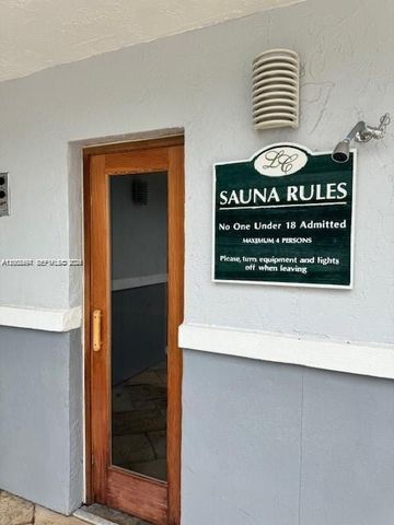 8620 SW 212th St 103, Cutler Bay, FL 33189