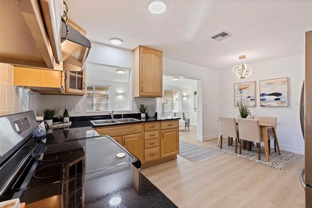 4500 16TH AVENUE N, St Petersburg, FL 33713